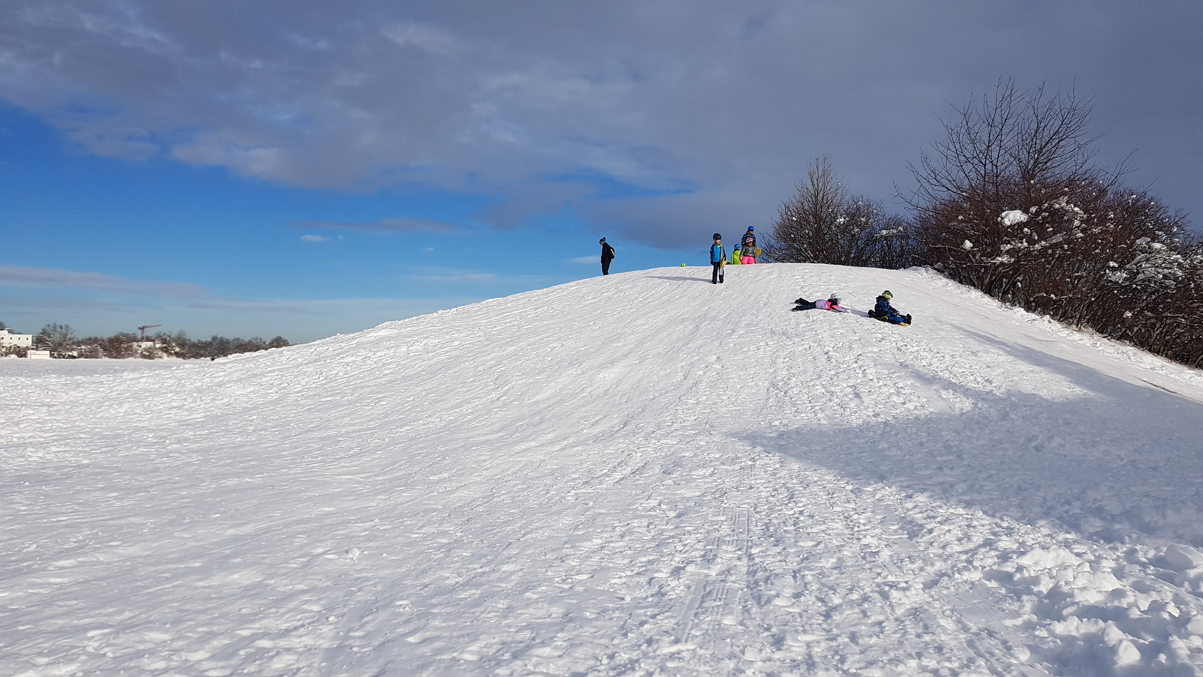 tl_files/fM_k0002/Bilder fuer Klassenhighlights/1. Klasse/Schlittenfahren 2023/20231205_103828.jpg