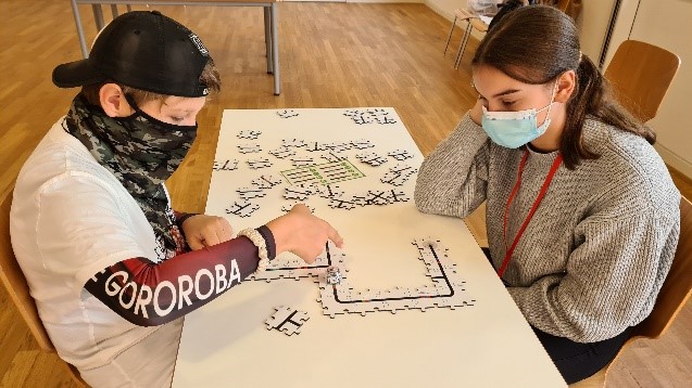 tl_files/fM_k0002/Bilder fuer Klassenhighlights/8. Klasse/MINT 1.jpg