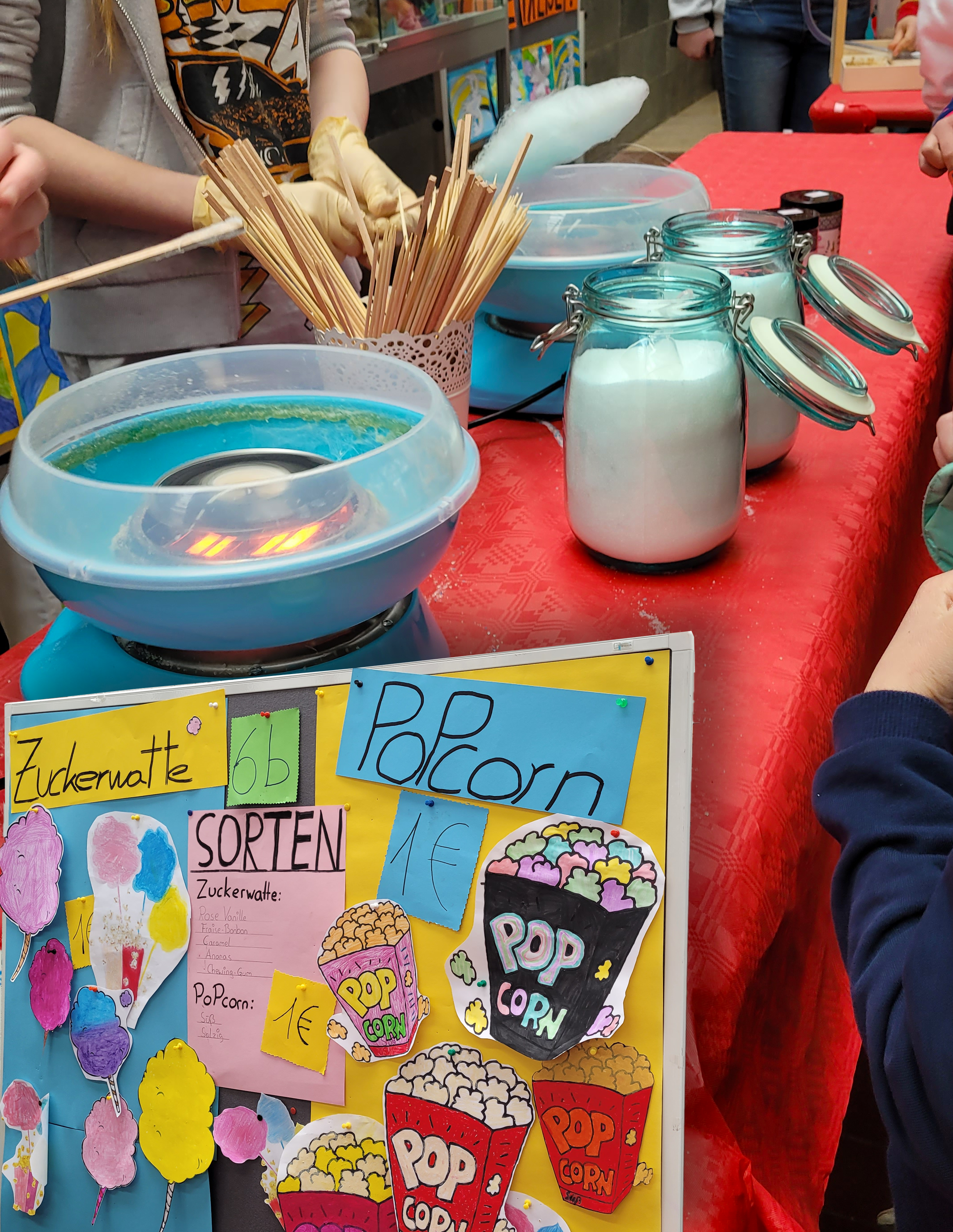 tl_files/fM_k0002/Bilder/Aktionstag Ukraine/Zuckerwatte 1.png